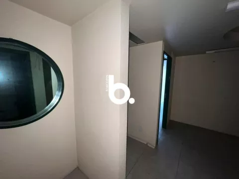 Sala para Locação no Centro Histórico de Porto Alegre com 2 Vagas