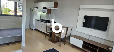 Apto com 1 quarto, 1 banheiro e 28m² para alugar no bairro Cidade Baixa, Porto Alegre