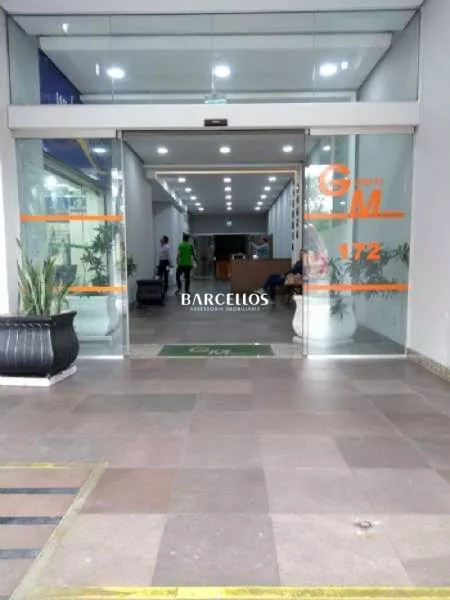 Sala com 2 banheiros e 58m² à venda no bairro Independencia, Porto Alegre