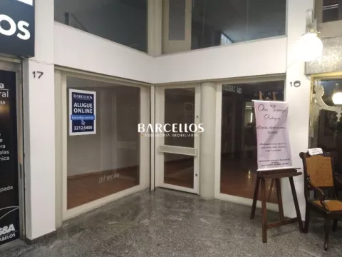 Loja com 2 banheiros e 55m² à venda no bairro Independencia, Porto Alegre