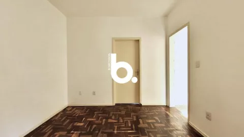 Apartamento de 1 dormitório para locação no Floresta | 50m²